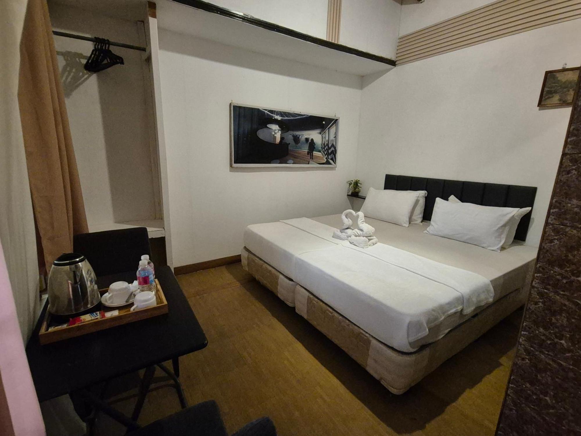 Larmar Bed And Breakfast Puerto Princesa Exterior foto
